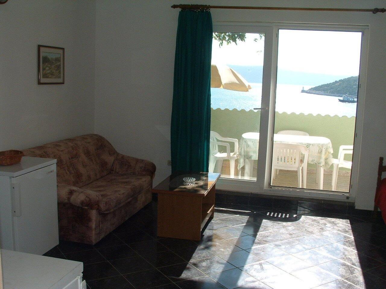 Apartments Tonka Vinišće Eksteriør billede